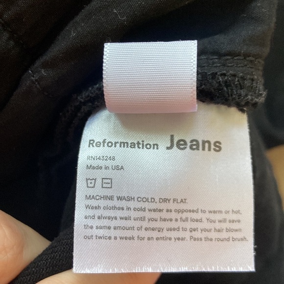 Reformation Yasmin Jeans in Black - Picture 4 of 4
